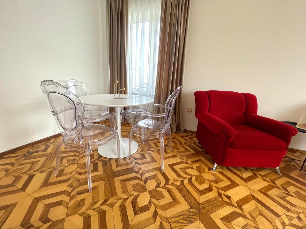 Flame Towers view apartment Baku Extérieur photo