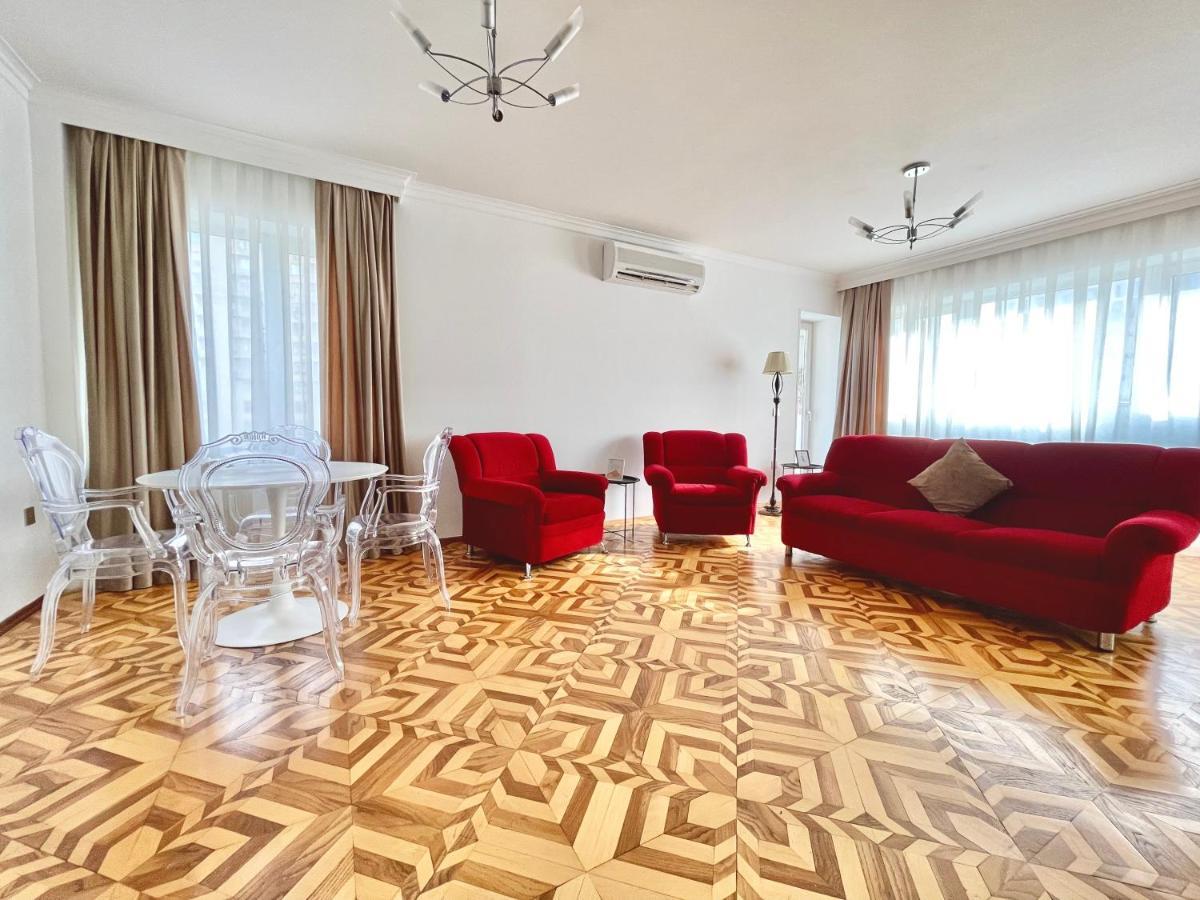 Flame Towers view apartment Baku Extérieur photo